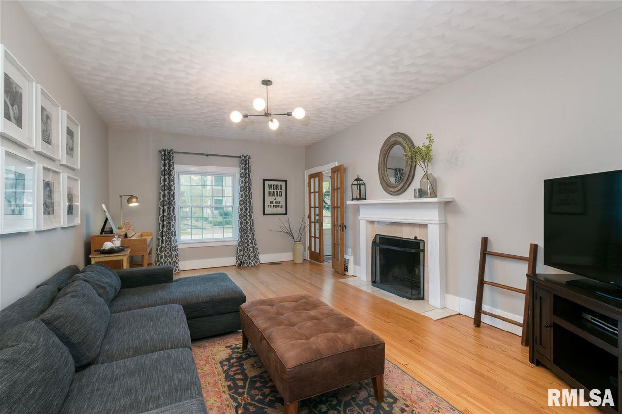 339 Forest Road Davenport, IA 52803 - Photo 8 of 23 Gallery Image 8