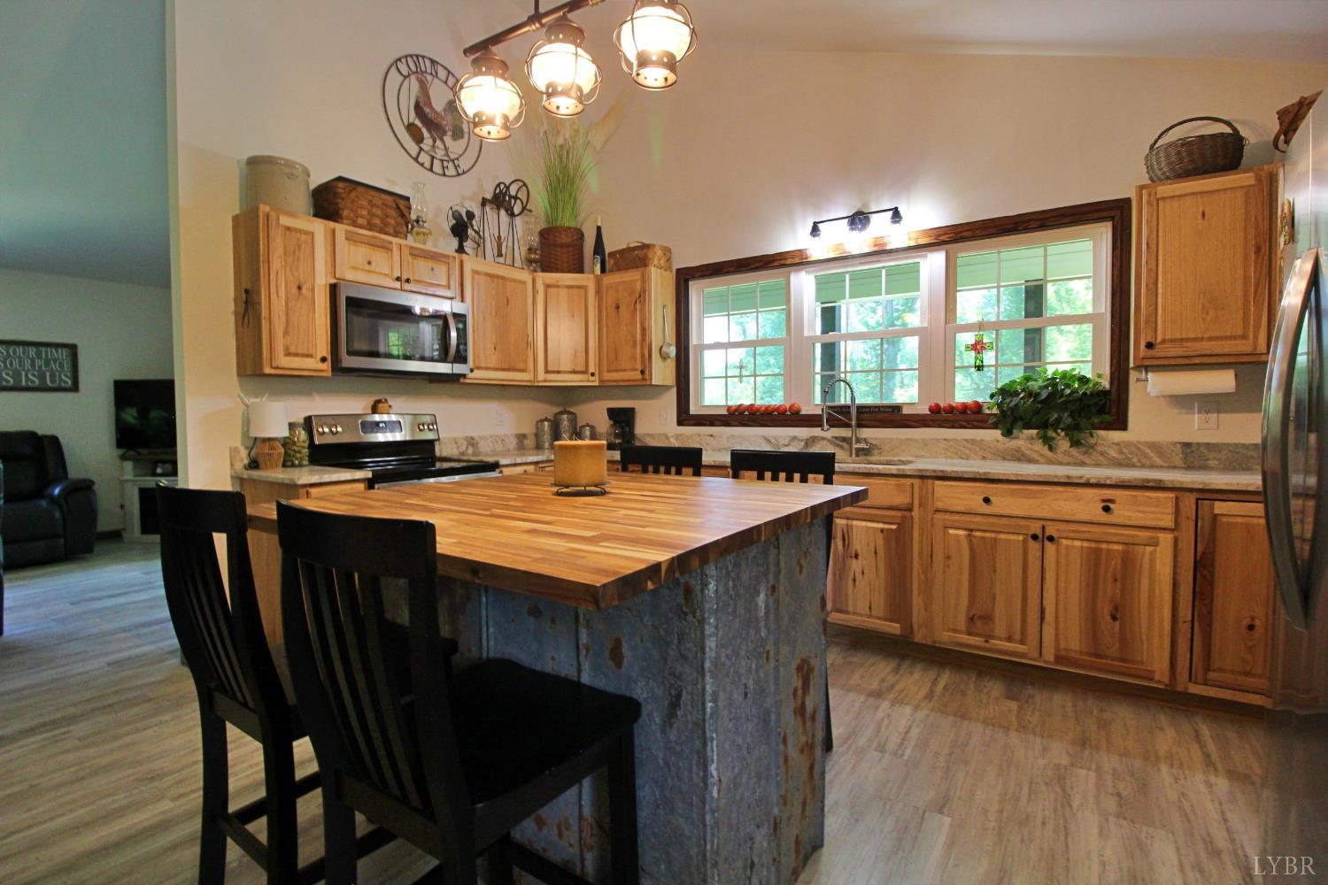5977 James River Road Gladstone, VA 24553 - Photo 20 of 56
