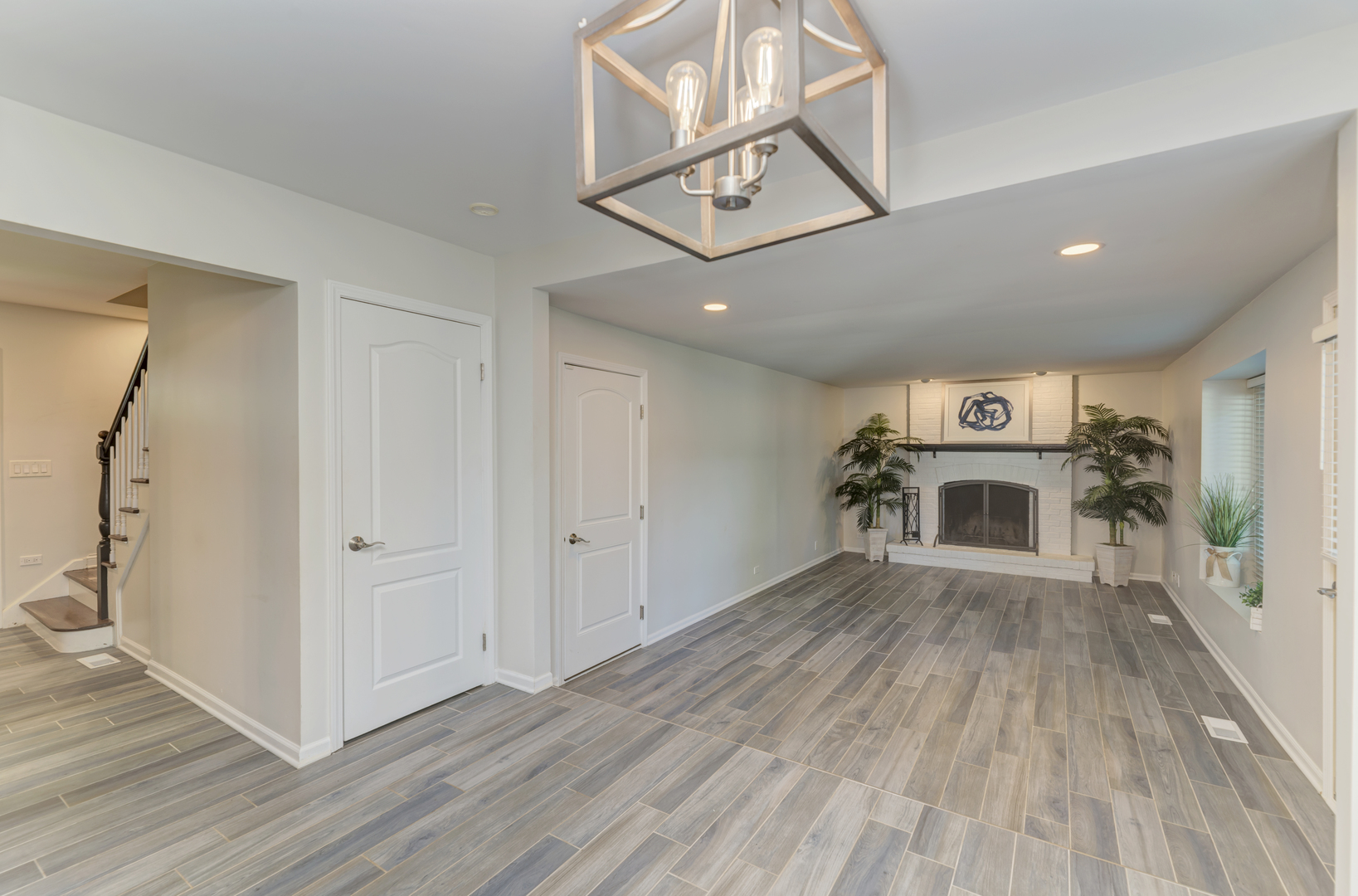 1249 Stonegate Road Naperville, IL 60540 - Photo 20 of 49