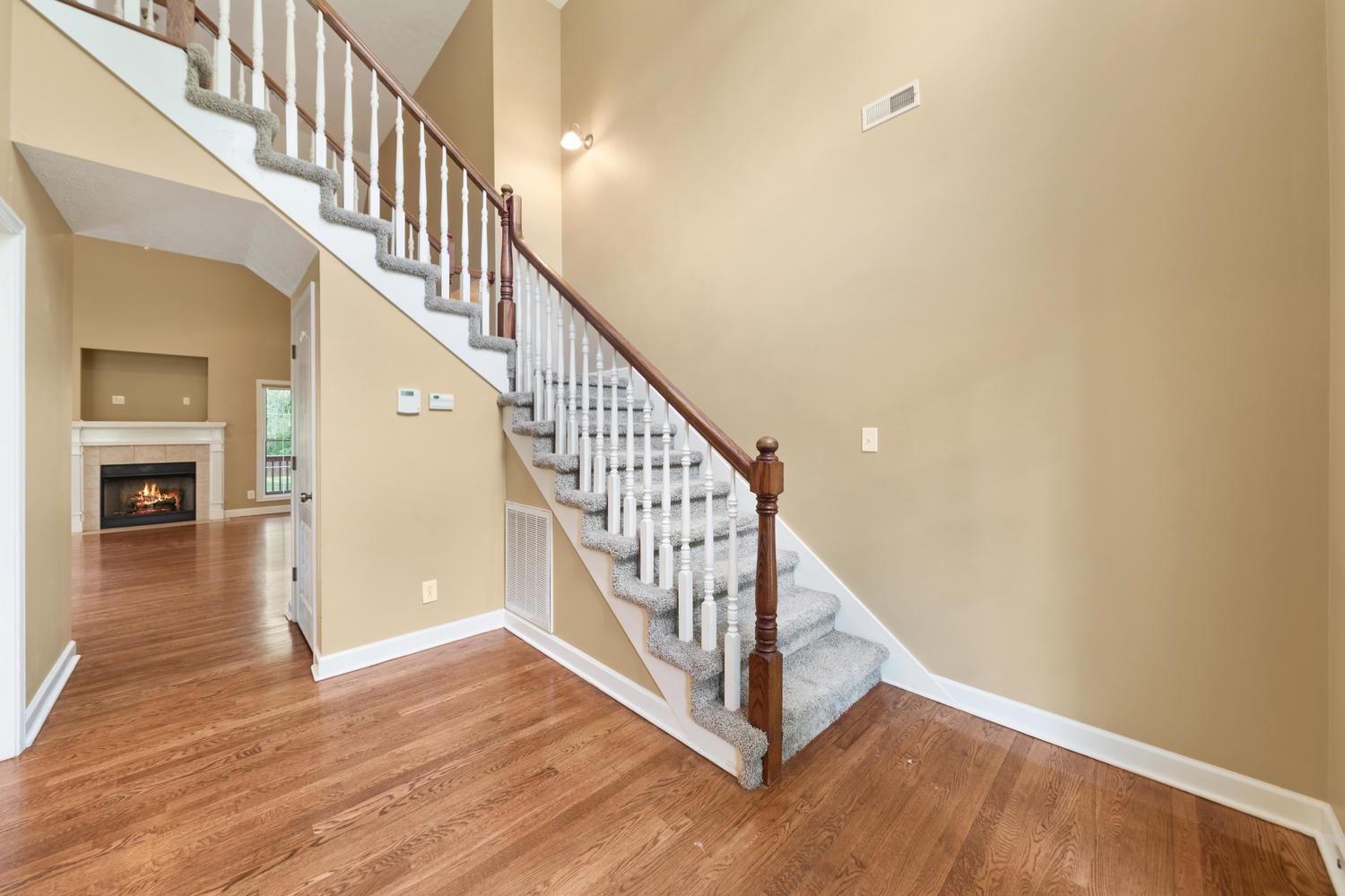 987 South Ridge Trail Clarksville, TN 37043 - Photo 4 of 30 Gallery Image 4