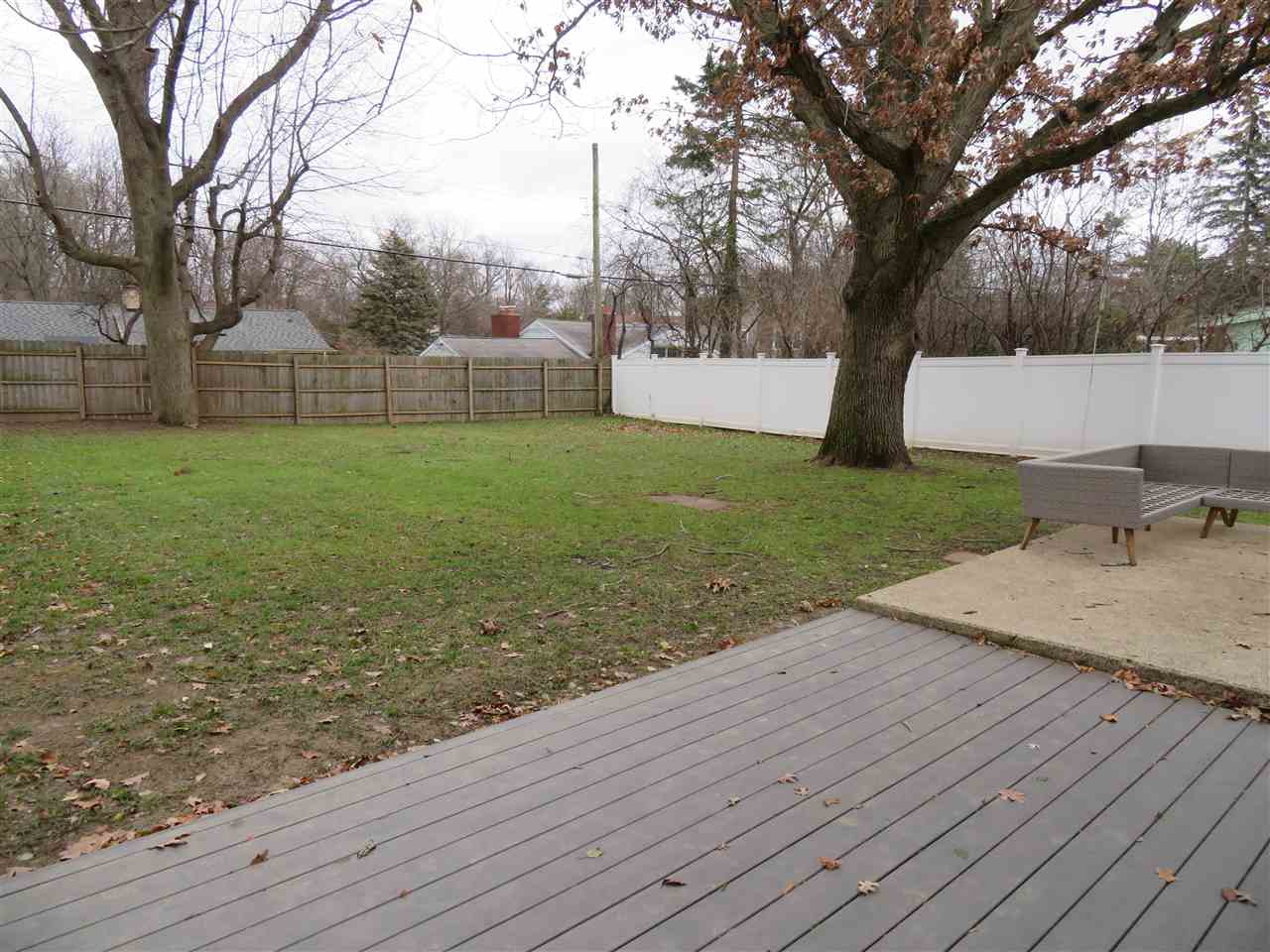 1911 Colchester Road Flint, MI 48503 - Photo 10 of 56 50062582-9.JPG