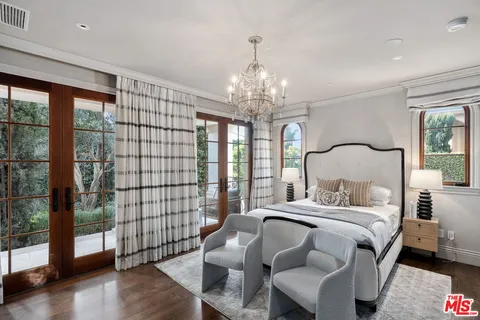 $6,588,000 | 6882 Arizona Avenue, Los Angeles, CA 90045