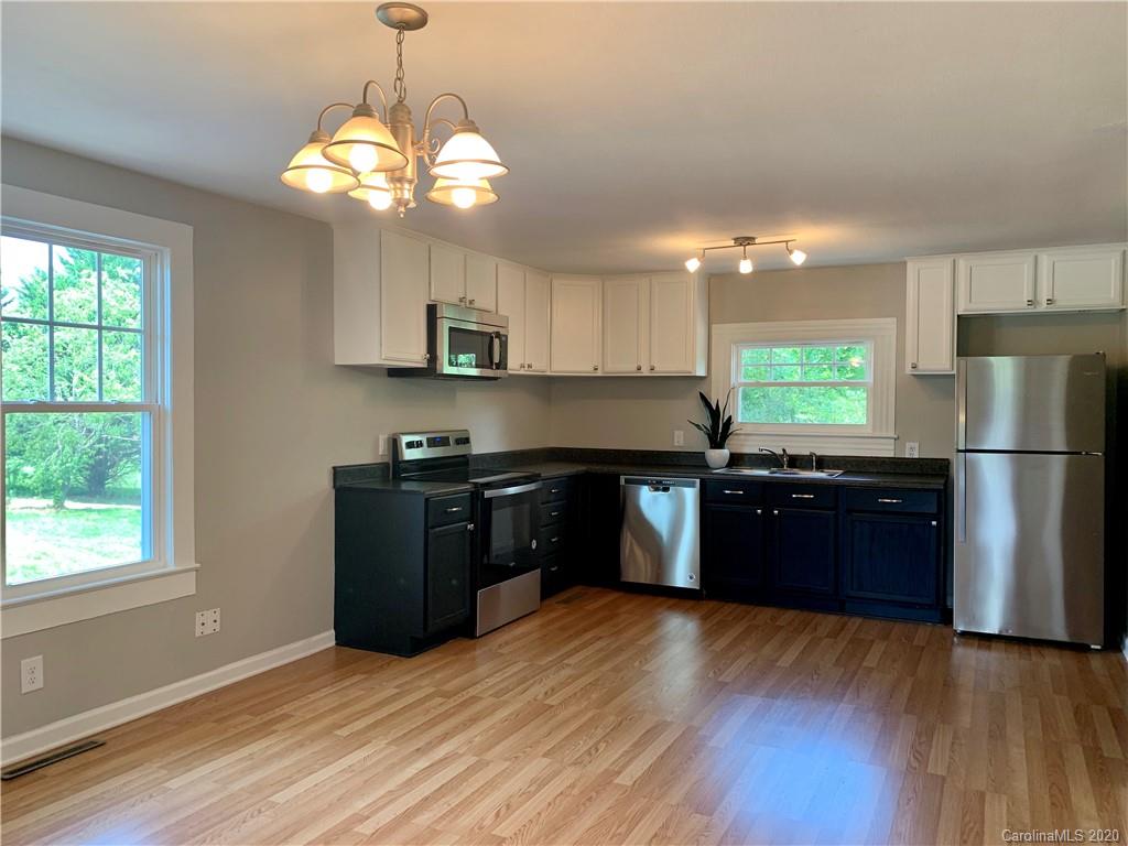 601 Salem Road Morganton, NC 28655 - Photo 3 of 18 Gallery Image 3