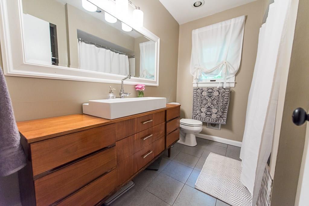 7050 Spring Mill Road Indianapolis, IN 46260 - Photo 26 of 39 Gallery Image 26