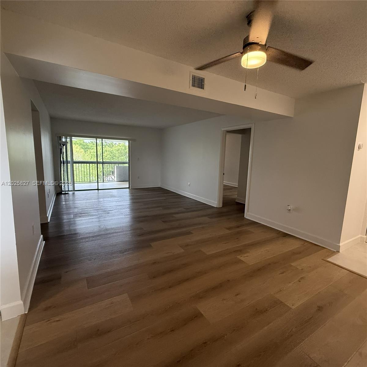 731 North Pine Island Road, Unit 401 Plantation, FL 33324 - Photo 6 of 30