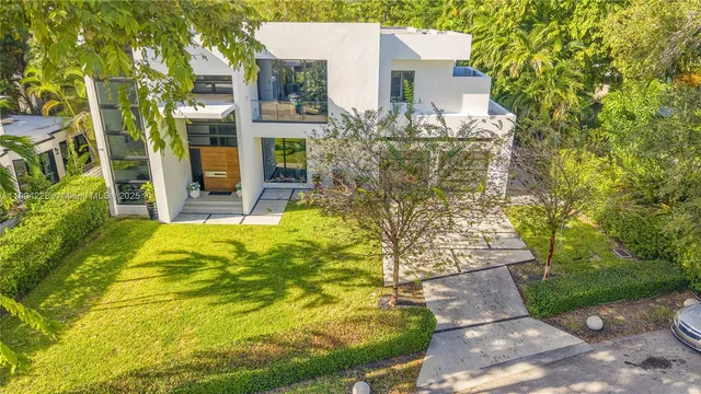 a view of house with outdoor space