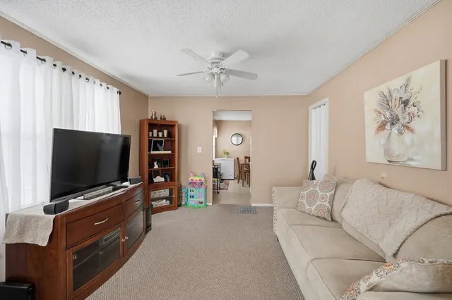 $475,000 | 63 Worcester Street, West Springfield, MA 01089