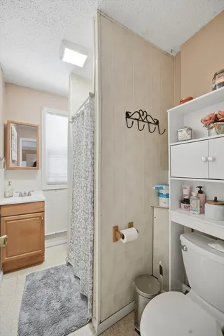 $475,000 | 63 Worcester Street, West Springfield, MA 01089