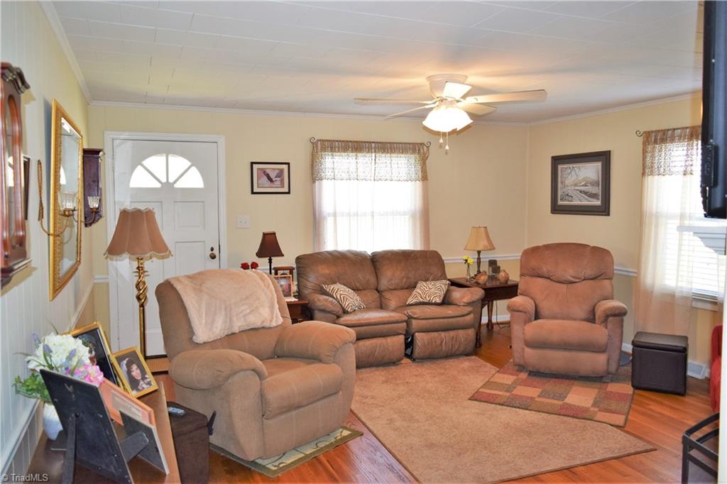 758 Stokesburg Road Walnut Cove, NC 27052 - Photo 2 of 19 Living room