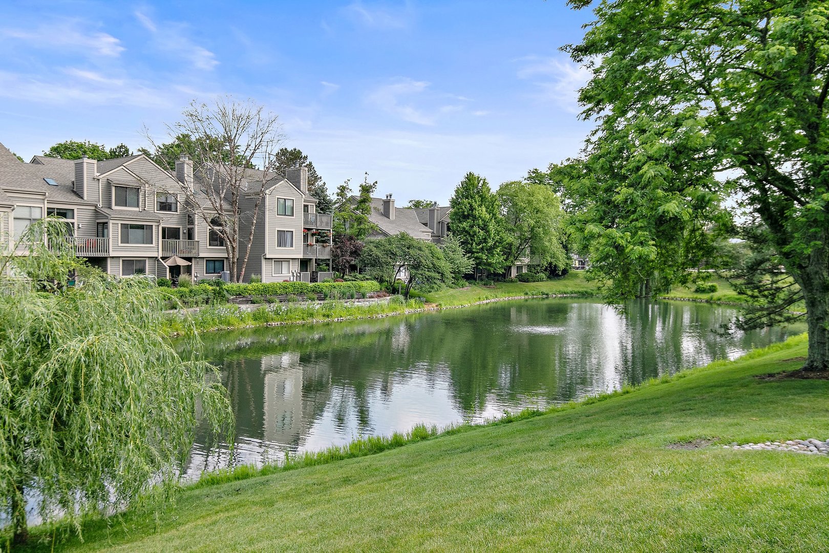 966 Shoreline Road Lake Barrington, IL 60010 - Photo 21 of 30 Gallery Image 21