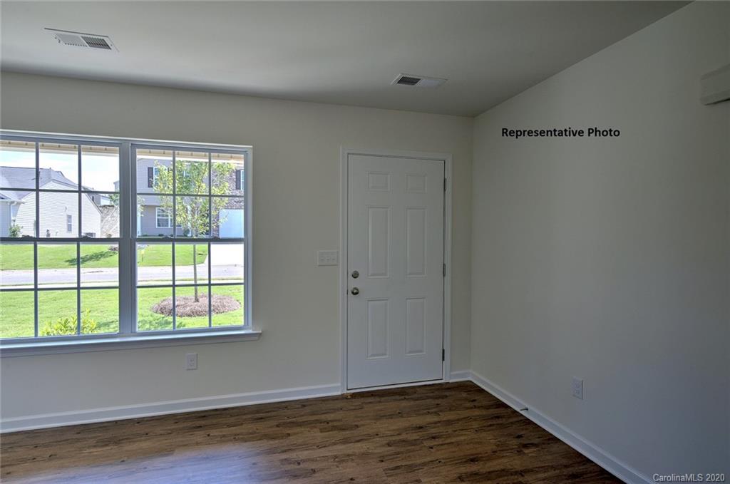 7409 Finnigan Road Charlotte, NC 28215 - Photo 4 of 24 Gallery Image 4