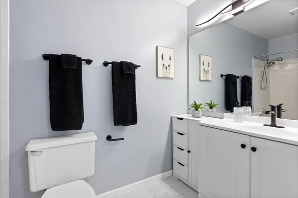 $284,000 | 1606 Stratford Court, Unit C2, Wheeling, IL 60090