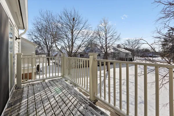 $284,000 | 1606 Stratford Court, Unit C2, Wheeling, IL 60090