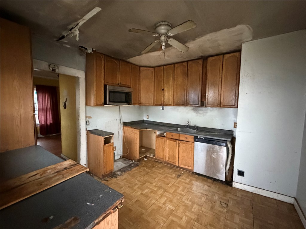1661 Norton Street Rochester, NY 14609 - Photo 5 of 15
