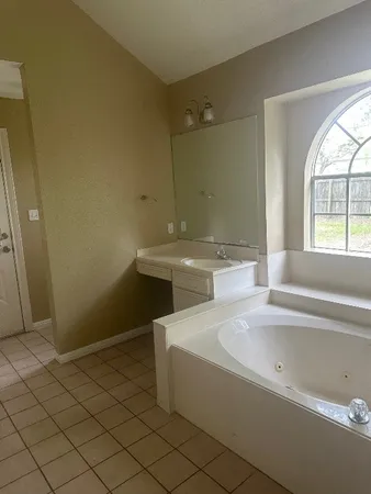 $2,695 | 3645 Innisbrook Drive, Beaumont, TX 77707