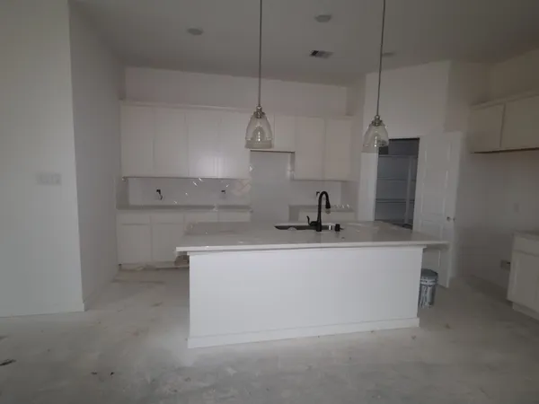 $319,990 | 1082 Garnet Star Drive, La Marque, TX 77568