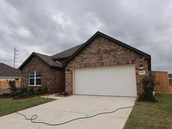 $319,990 | 1082 Garnet Star Drive, La Marque, TX 77568