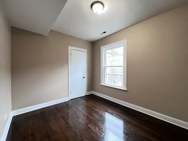 $1,800 | 821 North Waller Avenue, Unit 2, Chicago, IL 60651