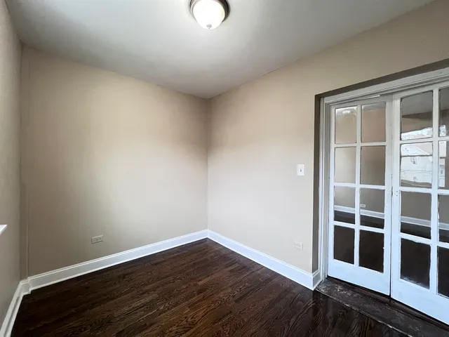 $1,800 | 821 North Waller Avenue, Unit 2, Chicago, IL 60651