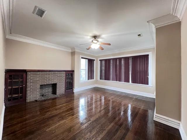 $1,800 | 821 North Waller Avenue, Unit 2, Chicago, IL 60651