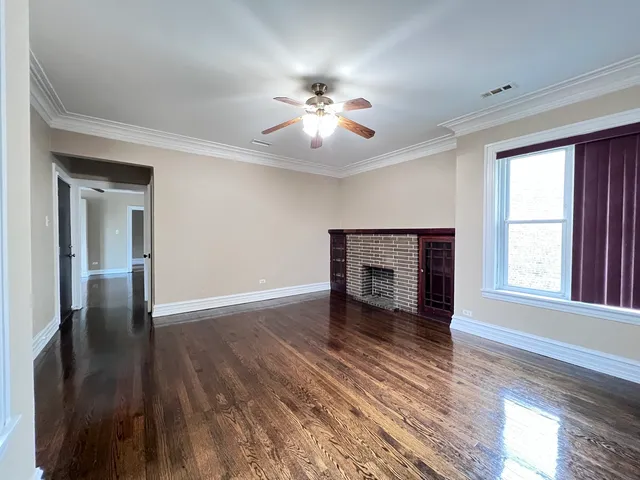 $1,800 | 821 North Waller Avenue, Unit 2, Chicago, IL 60651