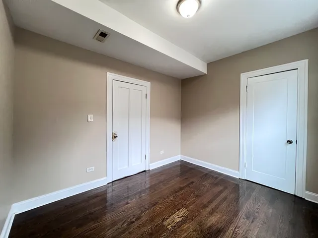 $1,800 | 821 North Waller Avenue, Unit 2, Chicago, IL 60651