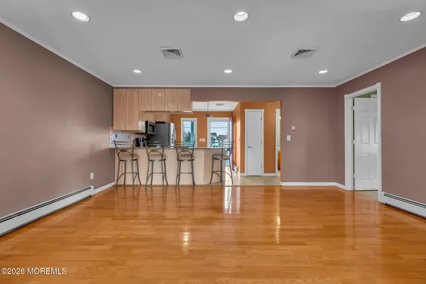 $749,900 | 40 Anchorage Drive, Toms River, NJ 08753