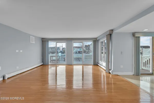 $749,900 | 40 Anchorage Drive, Toms River, NJ 08753