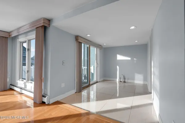 $749,900 | 40 Anchorage Drive, Toms River, NJ 08753