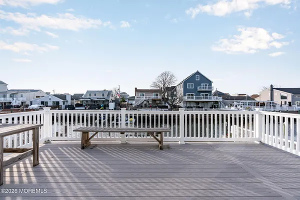 $749,900 | 40 Anchorage Drive, Toms River, NJ 08753