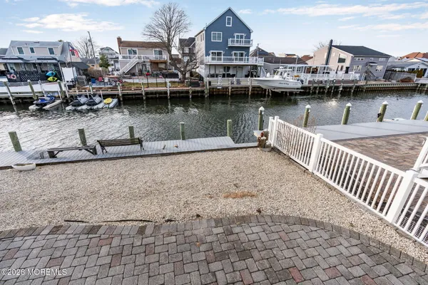 $749,900 | 40 Anchorage Drive, Toms River, NJ 08753