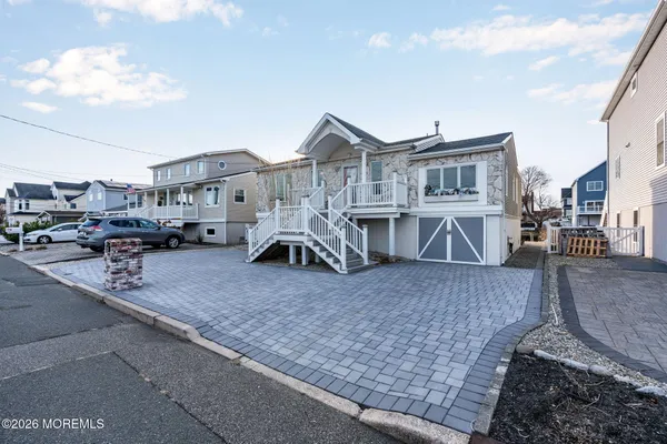 $749,900 | 40 Anchorage Drive, Toms River, NJ 08753