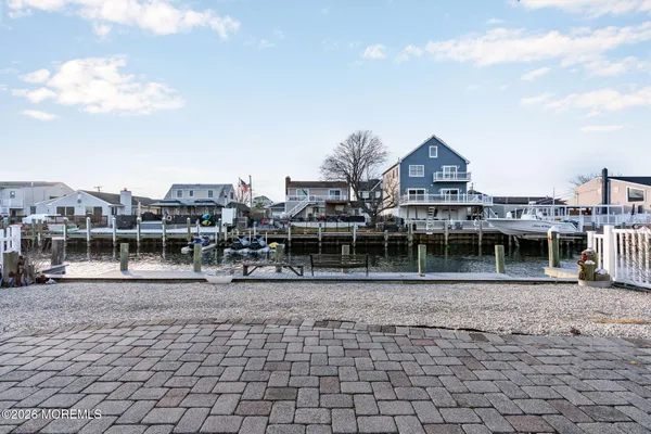 $749,900 | 40 Anchorage Drive, Toms River, NJ 08753