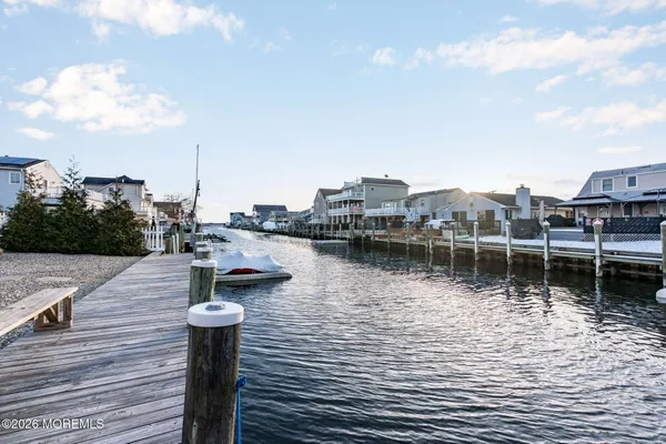 $749,900 | 40 Anchorage Drive, Toms River, NJ 08753