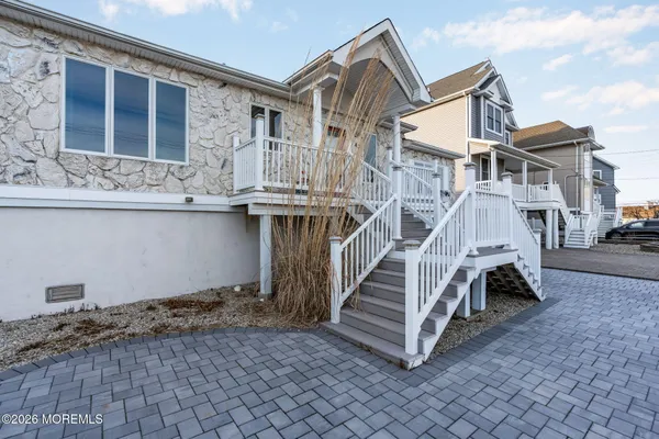 $749,900 | 40 Anchorage Drive, Toms River, NJ 08753