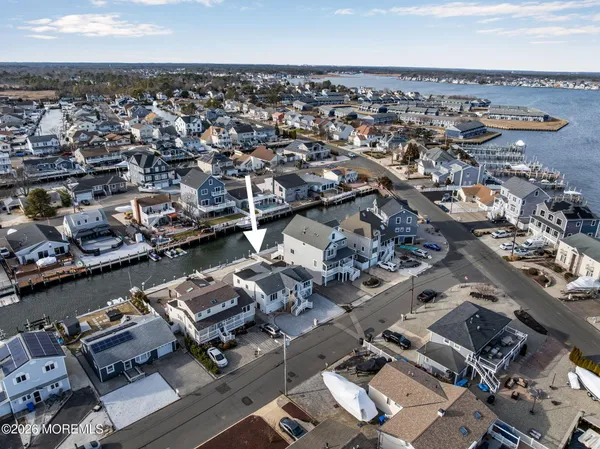 $749,900 | 40 Anchorage Drive, Toms River, NJ 08753