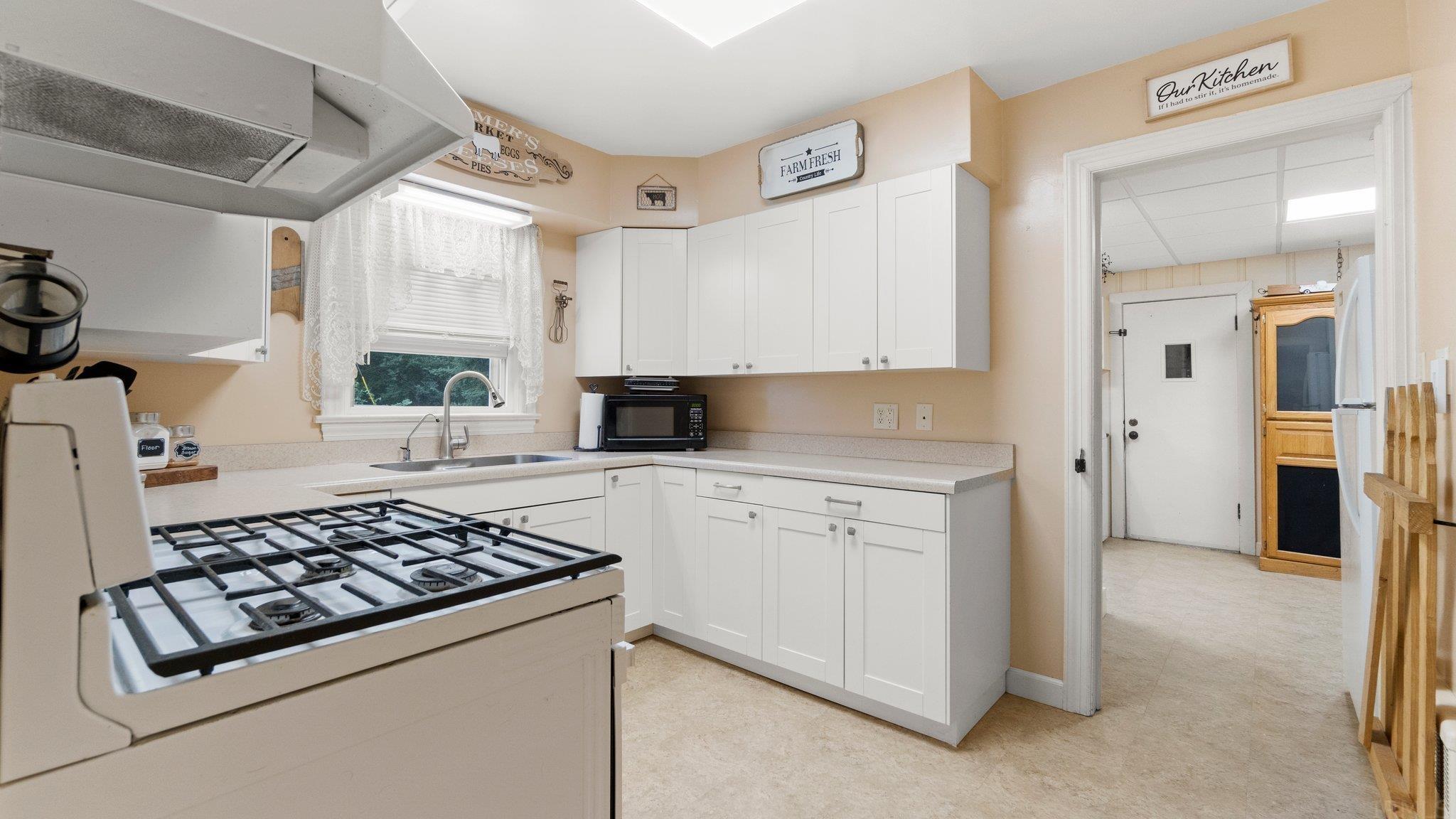 11687 North Marzane Road Zanesville, IN 46799 - Photo 11 of 30