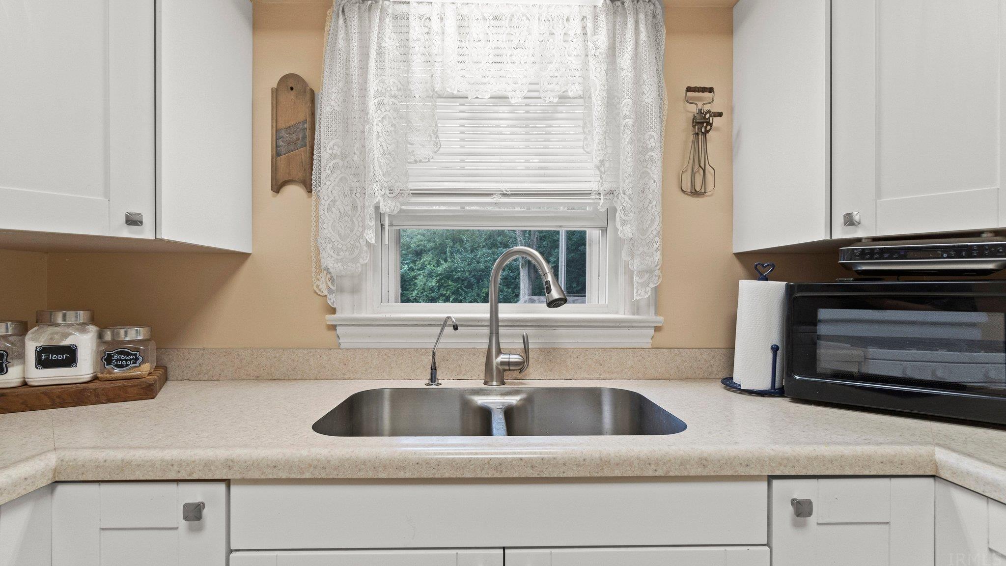 11687 North Marzane Road Zanesville, IN 46799 - Photo 13 of 30