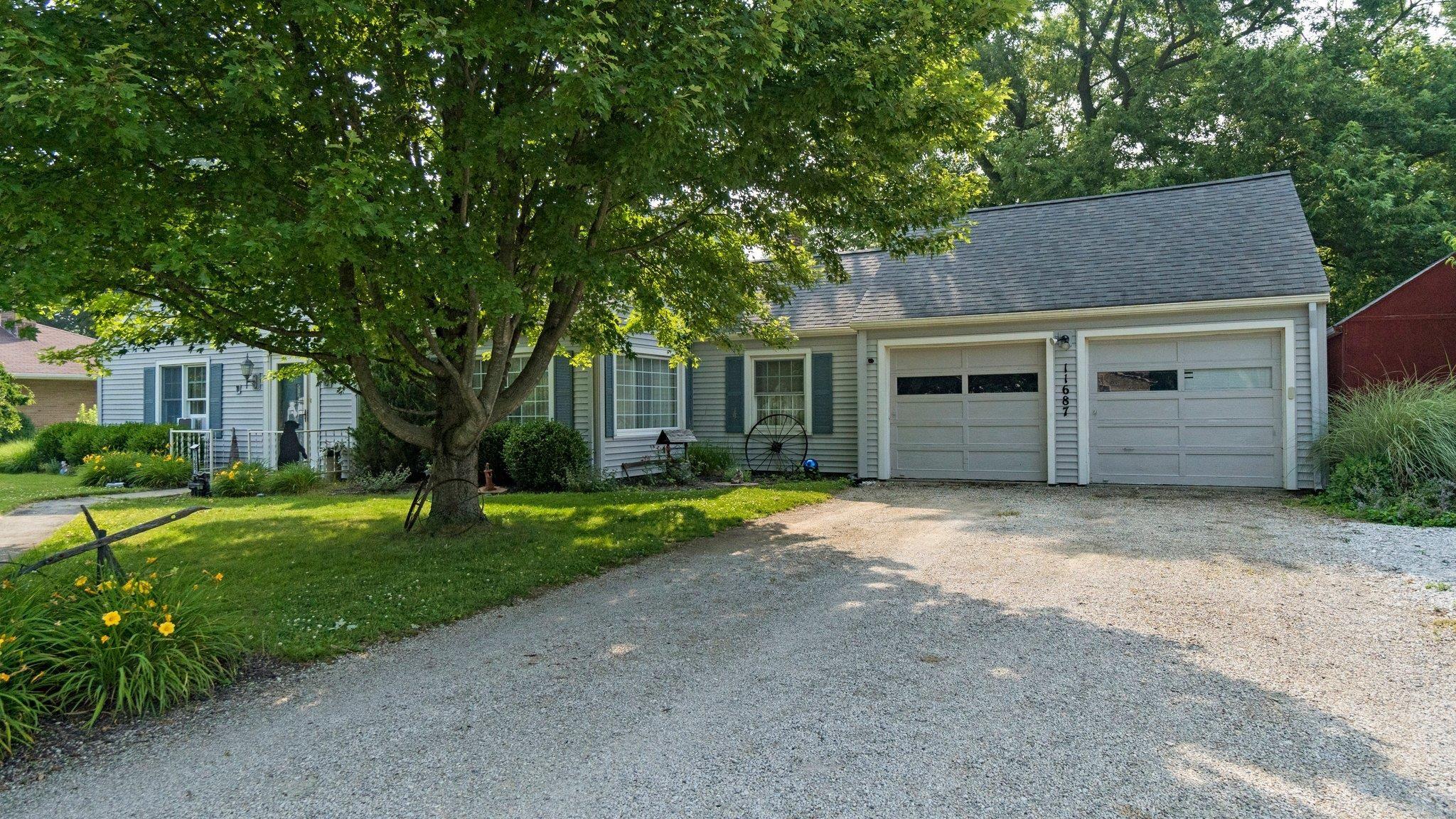 11687 North Marzane Road Zanesville, IN 46799 - Photo 2 of 30