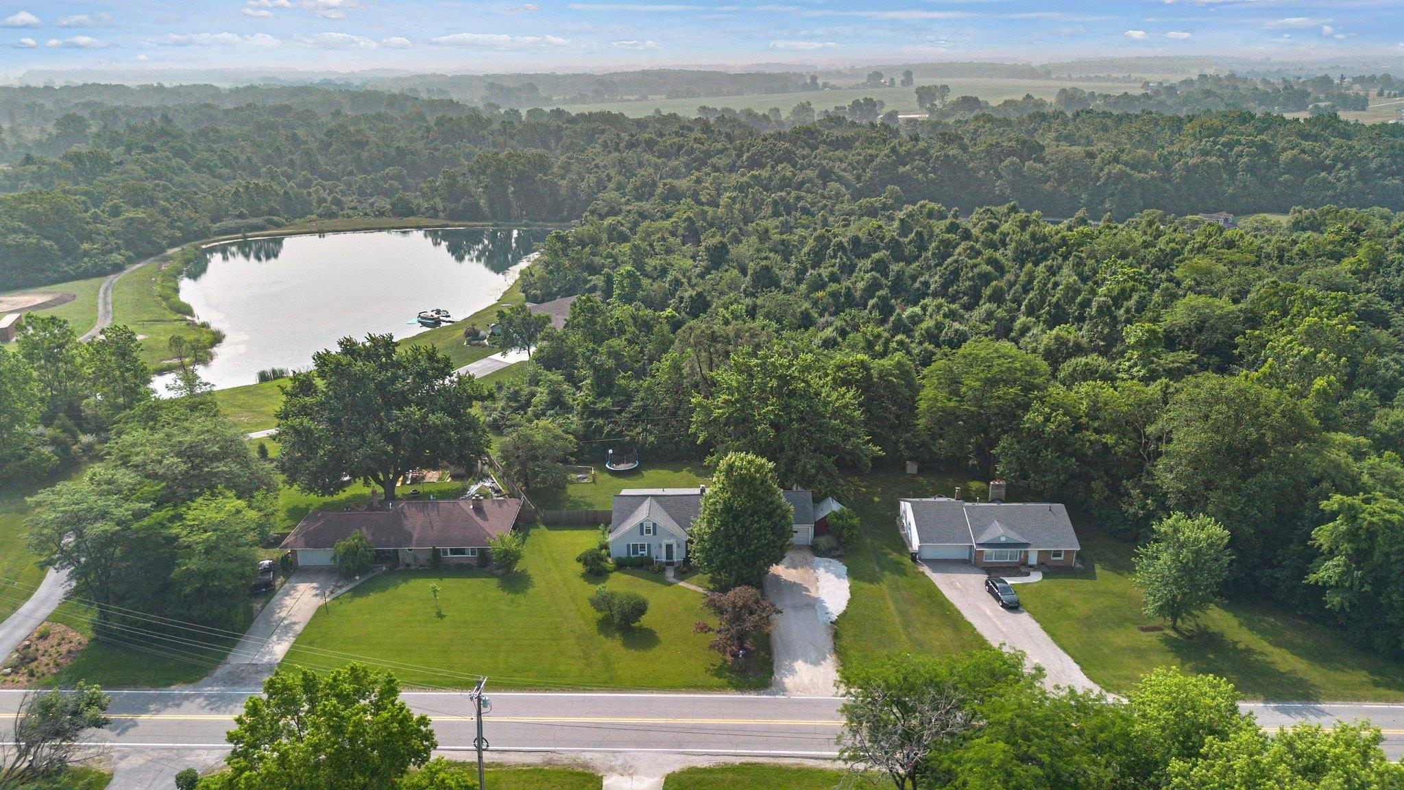 11687 North Marzane Road Zanesville, IN 46799 - Photo 3 of 30