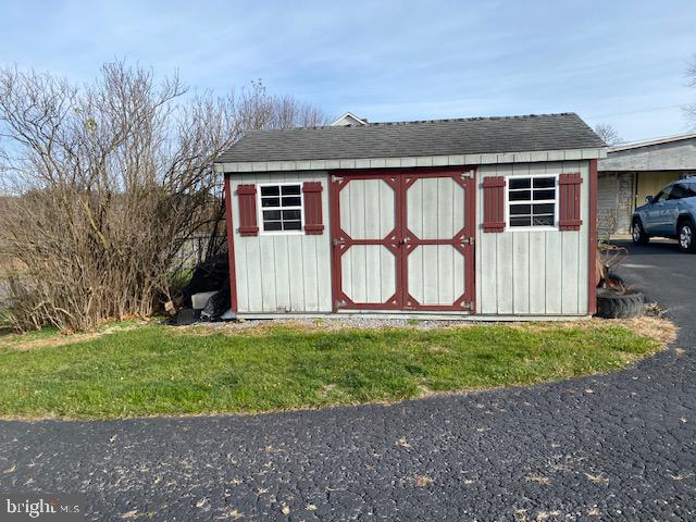 1258 Ridge Road Port Royal, PA 17082 - Photo 11 of 31 Storage shed