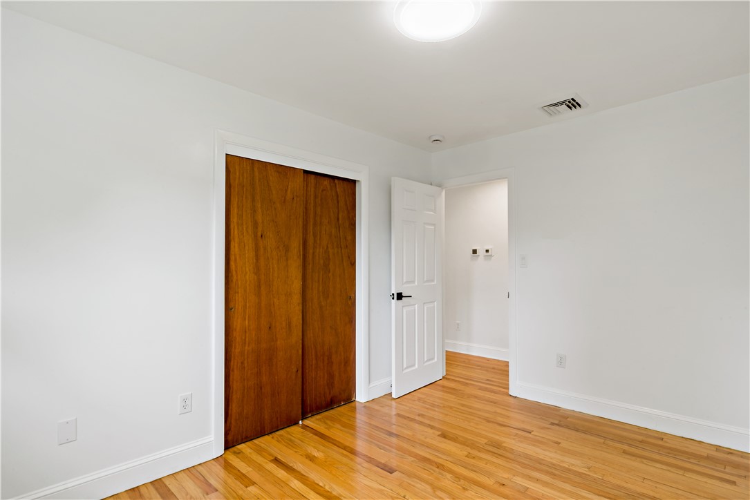 3 Ruth Street Middletown, RI 02842 - Photo 14 of 29