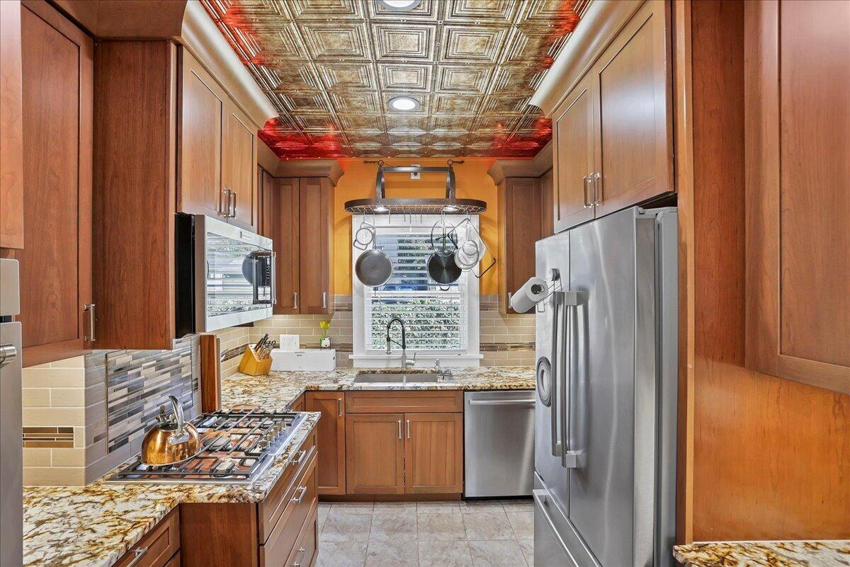 85 Old County Line Road Westerville, OH 43081 - Photo 21 of 66 Kitchen