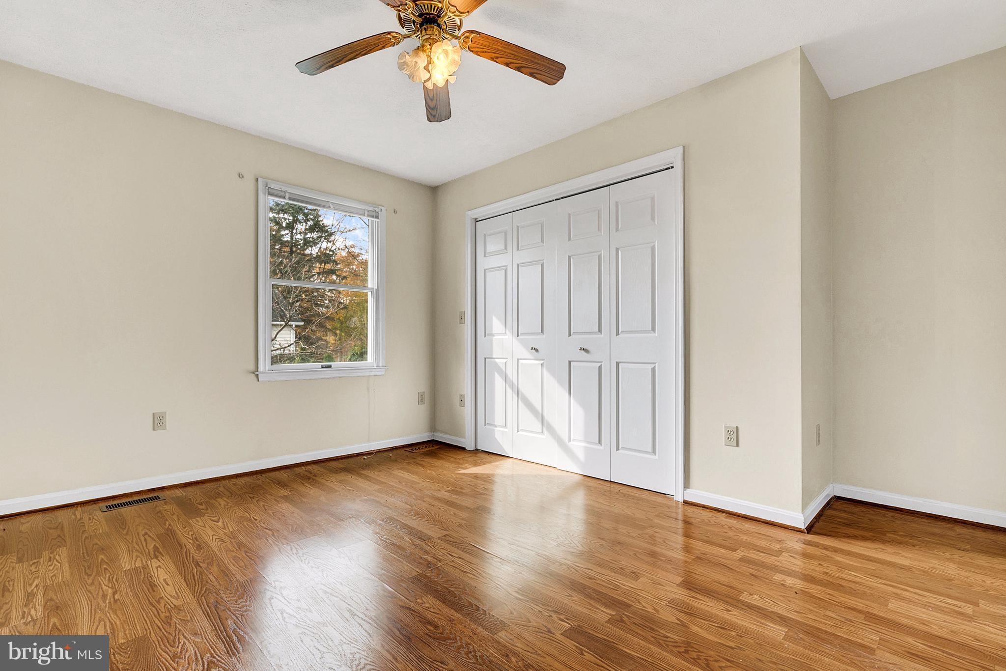 5 Bear Oak Road Castleton, VA 22716 - Photo 22 of 28 Cottage Bedroom