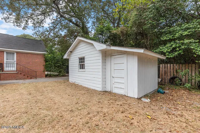 $214,000 | 127 Edna Place, Warner Robins, GA 31093