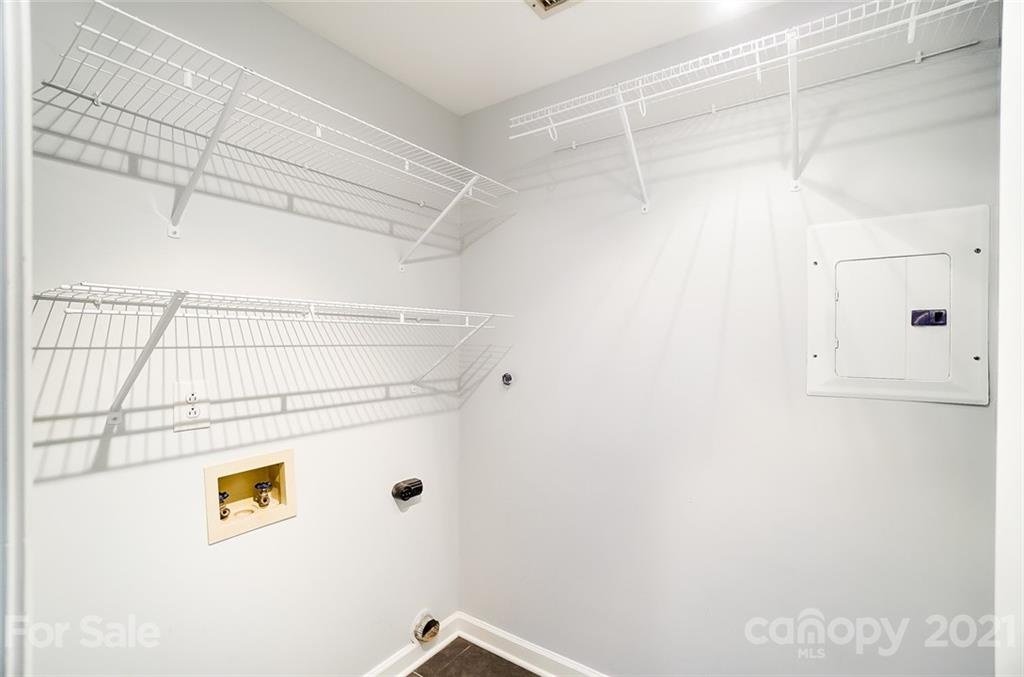 1342 Torrence Circle Davidson, NC 28036 - Photo 29 of 39 a view of a bathroom