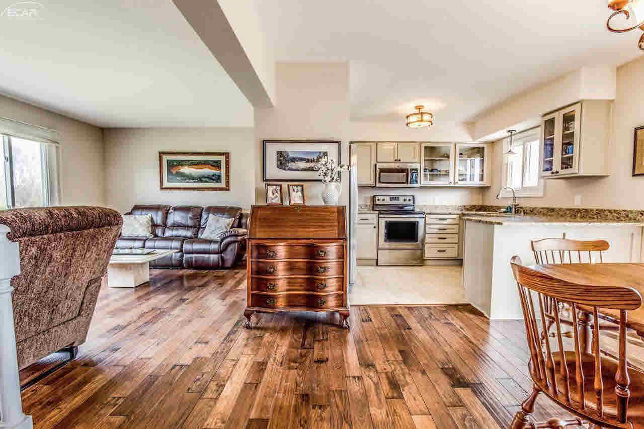 1400 Bone Road Fenton, MI 48430 - Photo 9 of 40 21277362-8.JPG