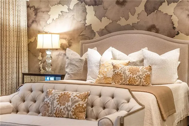 a bathroom with a sink vanity and a mirror