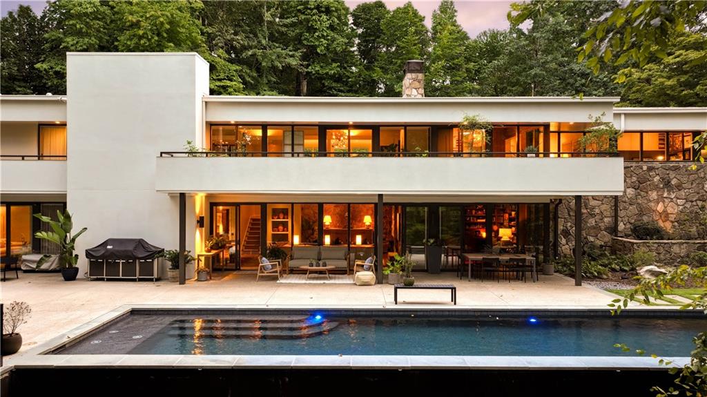 1640 Winterthur Close Northwest Atlanta, GA 30328 - Photo 3 of 57