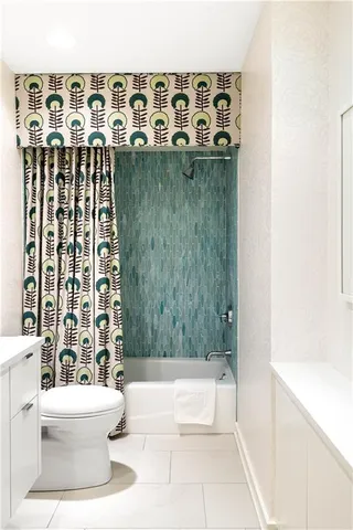 a view of a backyard with sitting area